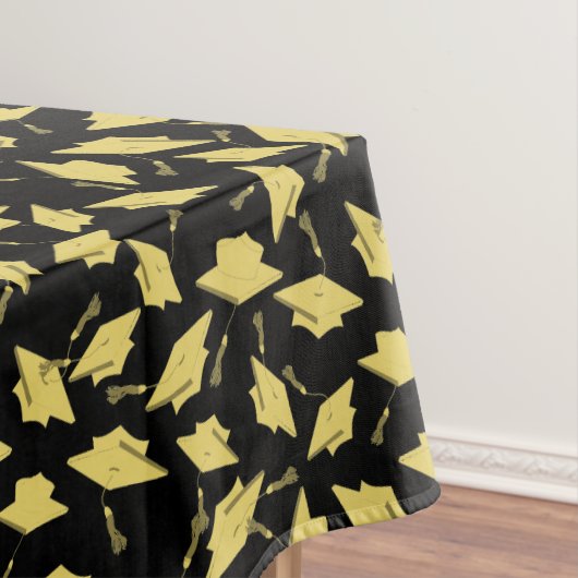 卒業ブラックキャップと金ゴールドキャップ テーブルクロス (インサイチュ)