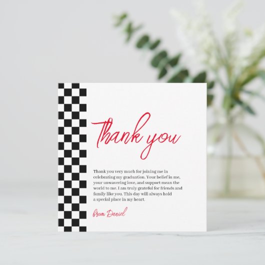 卒業ブラック&ホワイト市松模様にサンキューカード サンキューカード (スタンド正面)