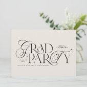 卒業モダンエレガントタイポグラフィ白黒 招待状 (スタンド正面)