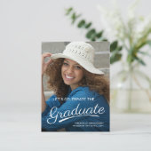 卒業モダンブラシスクリプト両面パーティー写真 インビテーションポストカード (スタンド正面)