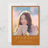 卒業モダン2フォト金ゴールドスクリプトキャップオレンジ 案内状 (正面)