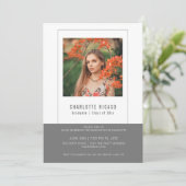 卒業写真テンプレート オーダーメイド グレー ホワイト 招待状 (スタンド正面)