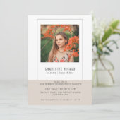 卒業写真テンプレート オーダーメイド タン ホワイト 招待状 (スタンド正面)