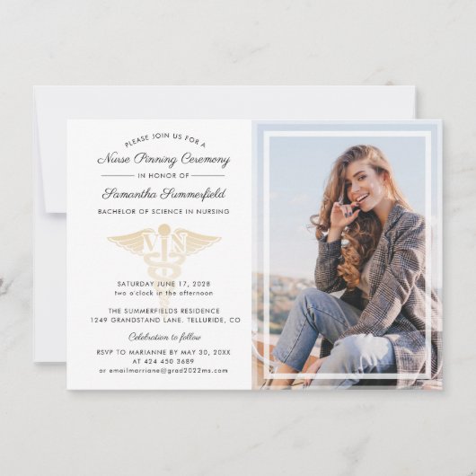 卒業写真ナースピン留め 招待状 (正面)