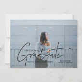 卒業写真モダンスクリプトタイポグラフィエレガント 招待状 (正面)