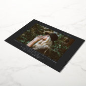 卒業写真ラインアートダークグレー 箔招待状 (回転した状態)