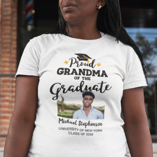 卒業写真誇りを持った名Tシャツのおばあちゃん Tシャツ