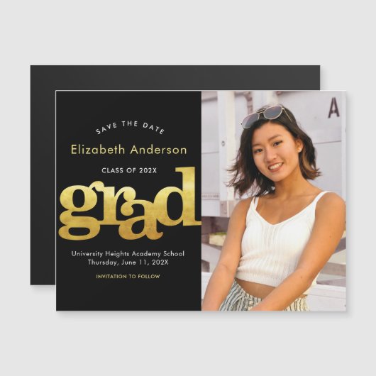卒業写真金ゴールドブラックタイポグラフィ日 マグネット招待状 (正面/裏面)