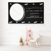 卒業写真 & キャップ、卒業証書 黒と白 横断幕 (インサイチュ)