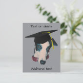 卒業帽をかぶったグレーハウンドの面白い犬のパーソナライズ済み 案内ポストカード (スタンド正面)