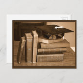 卒業帽クラシック付き本 ポストカード (正面/裏面)