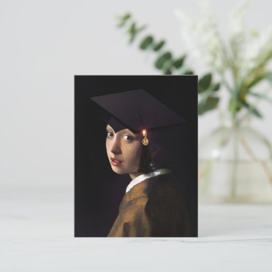 卒業帽子をかぶった少女 案内ポストカード (スタンド正面)