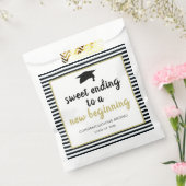 卒業式で幕を閉じる甘い フェイバーバッグ (封をした状態)