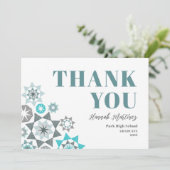 卒業式の手描きシェイプのトロピカーナティール(緑がかった色) サンキューカード (スタンド正面)