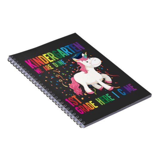 卒業式幼稚園卒業が1年生を驚かす ノートブック (右側)