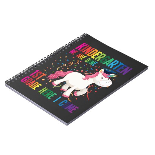 卒業式幼稚園卒業が1年生を驚かす ノートブック (左側)