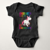 卒業式幼稚園卒業が1年生を驚かす ベビーボディスーツ (正面)