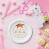 卒業式2025メタリックフェイクオレンジブラック ペーパープレート (パーティー)