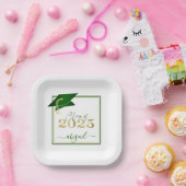 卒業式2025メタリックフェイクグリーン金ゴールドスクリプト ペーパープレート (パーティー)