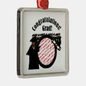 卒業生が卒業証書を受け取るフォトフレーム メタルオーナメント (右)