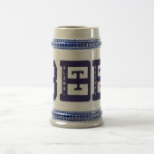 卒業生のマグ ビールジョッキ (中央)