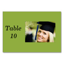 卒業生の帽子の女性