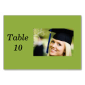 卒業生の帽子の女性 テーブルナンバー (正面)