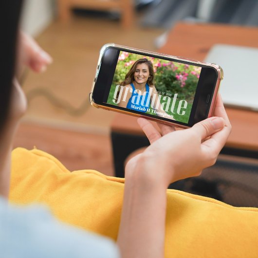 卒業生の白黒ミニマルモダンリスト写真 案内状