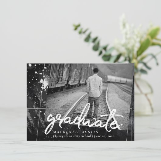 卒業芸術的 |白黒写真絵を描 招待状 (スタンド正面)