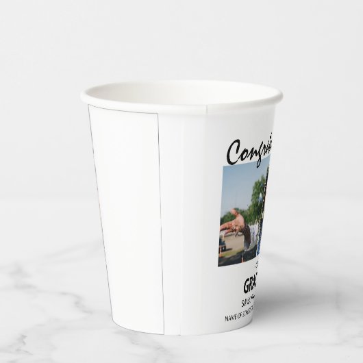 卒業誇りを持った者の親族 |写真 紙コップ (右)