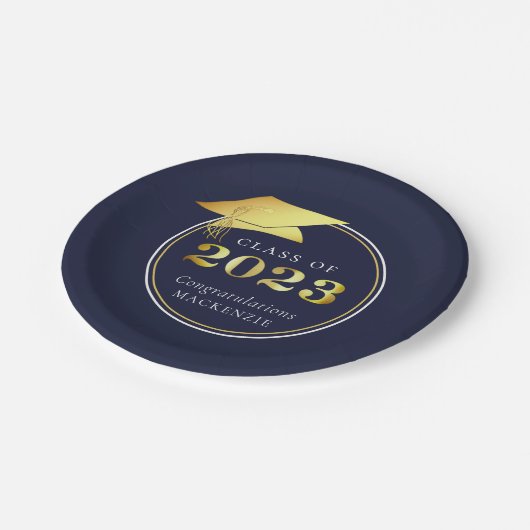 卒業金ゴールド2023ネイビーブルーまたはカスタムカラー ペーパープレート (アングル)