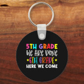 卒業6年生ここ来だ キーホルダー (正面)