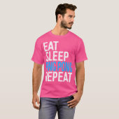 卓球を繰り返す 食べて寝る Tシャツ (正面フル)