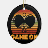 卓球大学選手の卓球ポンゲーム  セラミックオーナメント (左)