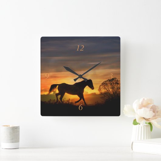 南かわいらし西ランニング日の出の中のの馬 スクエア壁時計 (ホーム)