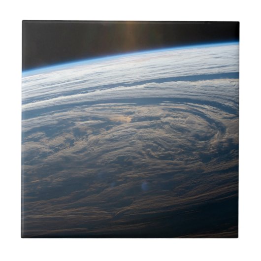 南のインディアン海の曇り。 タイル (正面)