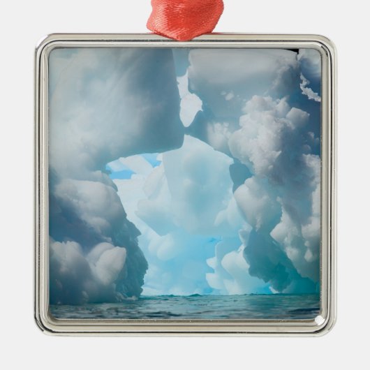 南の南端から離れた氷 メタルオーナメント (正面)
