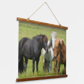 南アイスランド牧場の馬 吊り下げ型タペストリー (傾斜あり)