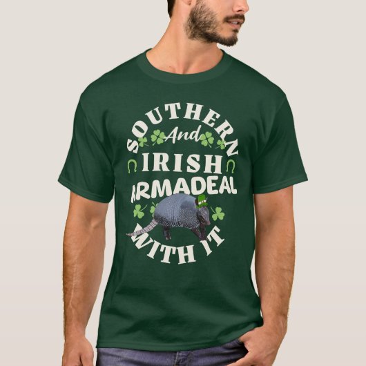 南アイリッシュアルマジロおもしろいSt patricks day Tシャツ (正面)