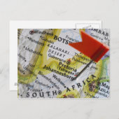 南アフリカのヨハネスバーグに置かれた地図のピン ポストカード (正面/裏面)