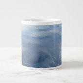 南アフリカ熱帯地方で煙が立ち昇る。 ジャンボコーヒーマグカップ (正面)