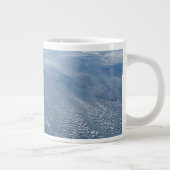 南アフリカ熱帯地方で煙が立ち昇る。 ジャンボコーヒーマグカップ (右)