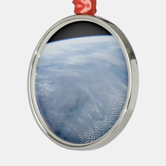 南アフリカ熱帯地方で煙が立ち昇る。 メタルオーナメント (左)