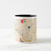 南アメリカおよびMagellanの海峡の地図 ツートーンマグカップ (中央)