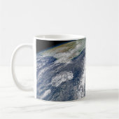 南アメリカに向かう塵 コーヒーマグカップ (左)