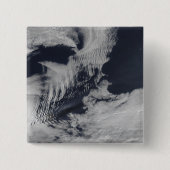 南インディアンOceの船の波の形をした雲 缶バッジ (正面)