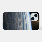 南インド洋の雲の形成 iPhone 15ケース (裏面横)