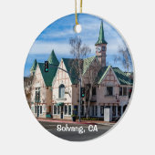 南カリフォルニアのデンマーク村ソルバン セラミックオーナメント (左)