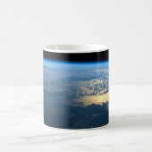 南チリのラグーナサンラファエル国立公園。 コーヒーマグカップ (中央)