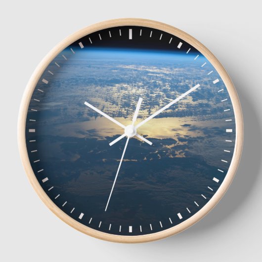 南チリのラグーナサンラファエル国立公園。 壁時計 (正面)